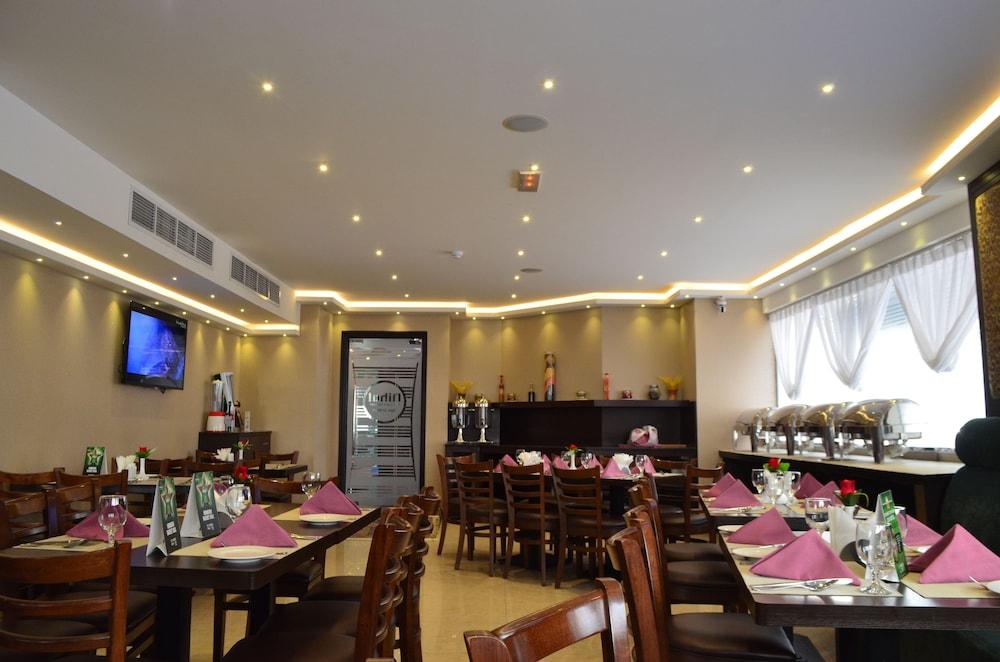 Nihal Hotel Дубай Экстерьер фото