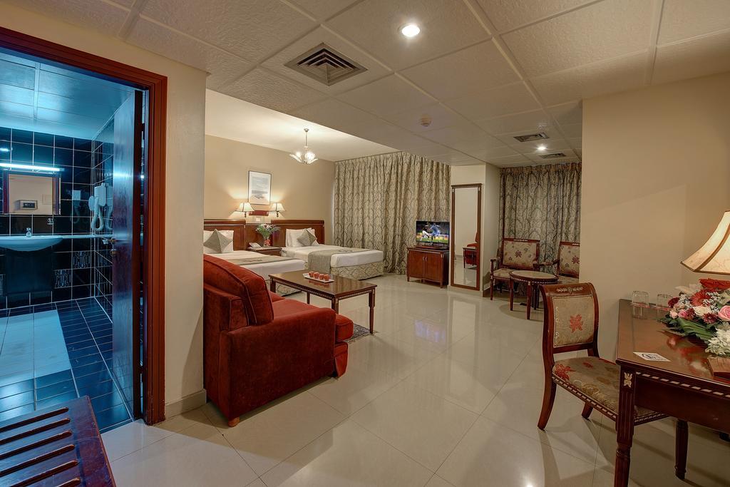 Nihal Hotel Дубай Экстерьер фото