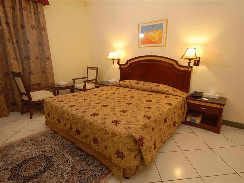 Nihal Hotel Дубай Экстерьер фото